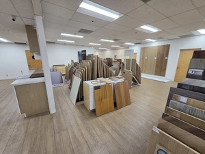 Cabinet sample arrangement in the main showroom hall