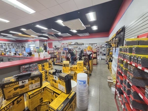 展厅全景——DEWALT 工具和承包商用品